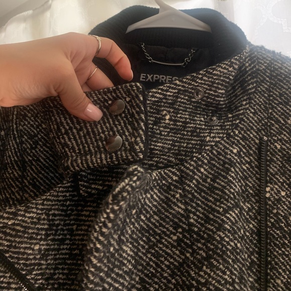 Express Jacket - Picture 8 of 8